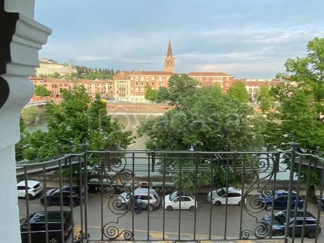 Appartamento in affitto a Verona lungadige Bartolomeo Rubele, vista panoramica, parzialmente arredato, centrale TrovaCasa