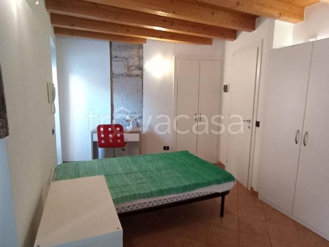 Appartamento in affitto a Verona piazza 16 Ottobre, 11, arredato, giardino privato, aria condizionata TrovaCasa