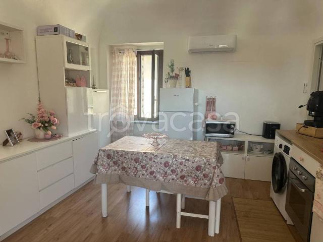 Appartamento in affitto a Vercelli via Francesco Donato, 27, arredato, balcone, studio TrovaCasa