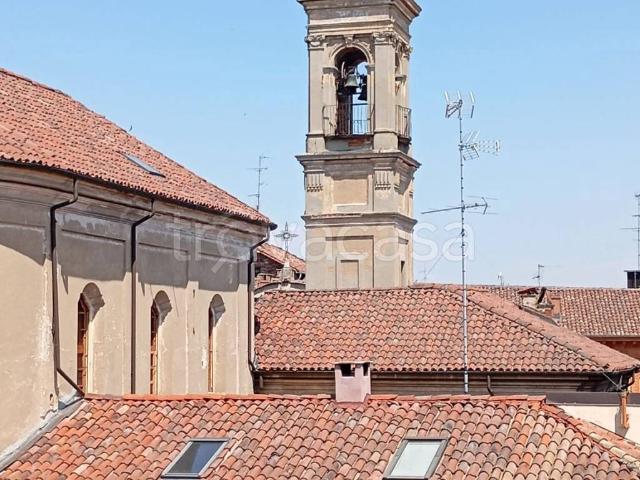 Appartamento in affitto a Vercelli via Giuseppe Frova, 12, arredato, ristrutturato, luminoso TrovaCasa