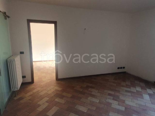 Appartamento in affitto a Vertova via Pradello, non arredato/vuoto, riscaldamento autonomo, ristrutturato TrovaCasa