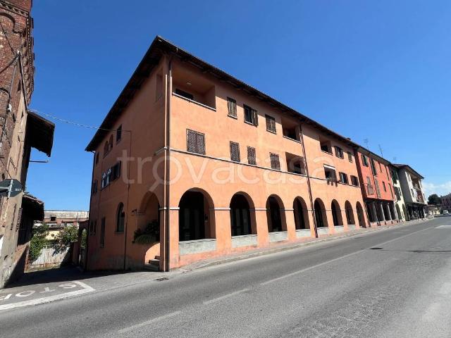 Appartamento in affitto a Verzuolo corso Re Umberto, 83