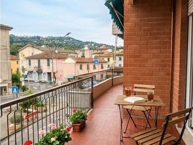 Appartamento in affitto a Vezzano Ligure SP