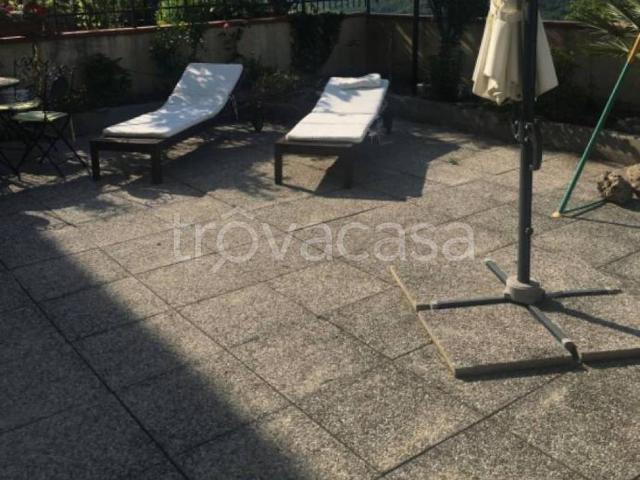 Appartamento in affitto a Vezzi Portio via Vilmar, 1, arredato, giardino privato, box TrovaCasa