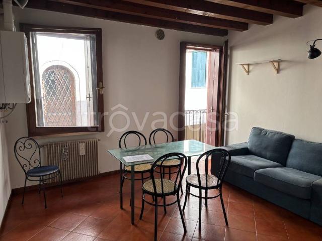 Appartamento in affitto a Vicenza, arredato, balcone, angolo cottura TrovaCasa