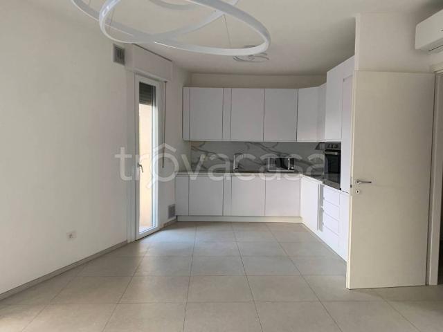 Appartamento in affitto a Vicenza, box, terrazzo, parzialmente arredato TrovaCasa