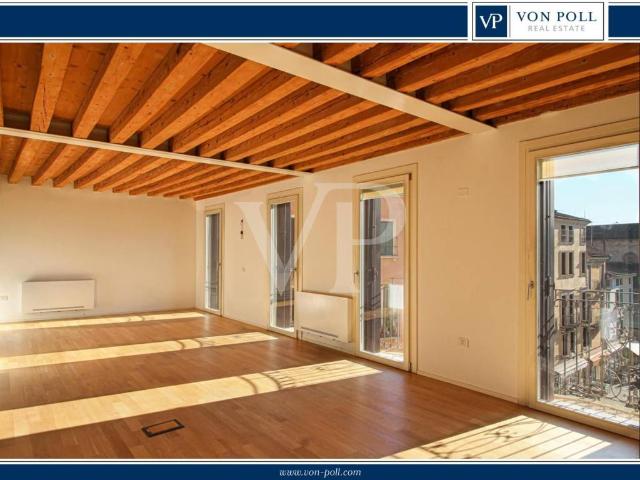 Appartamento in affitto a Vicenza piazza delle Biade, parquet, balcone TrovaCasa