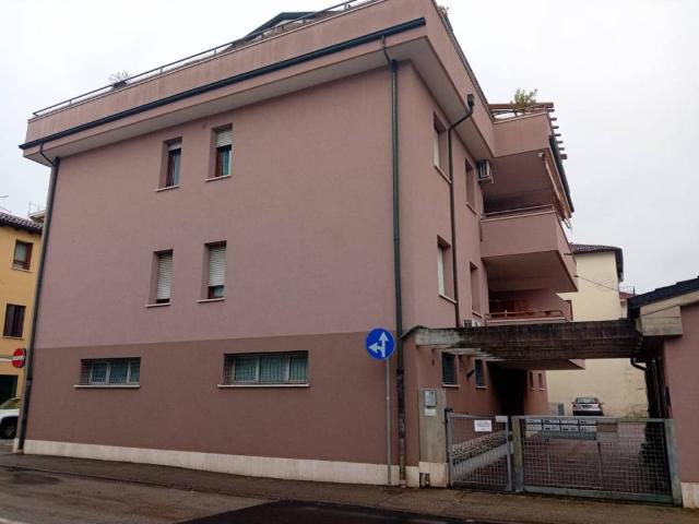Appartamento in affitto a Vicenza VI