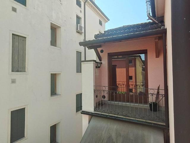 Appartamento in affitto a Vicenza VI