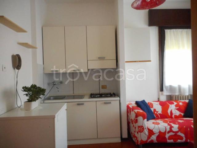 Appartamento in affitto a Vicenza via Magenta, arredato, terrazzo, centrale TrovaCasa