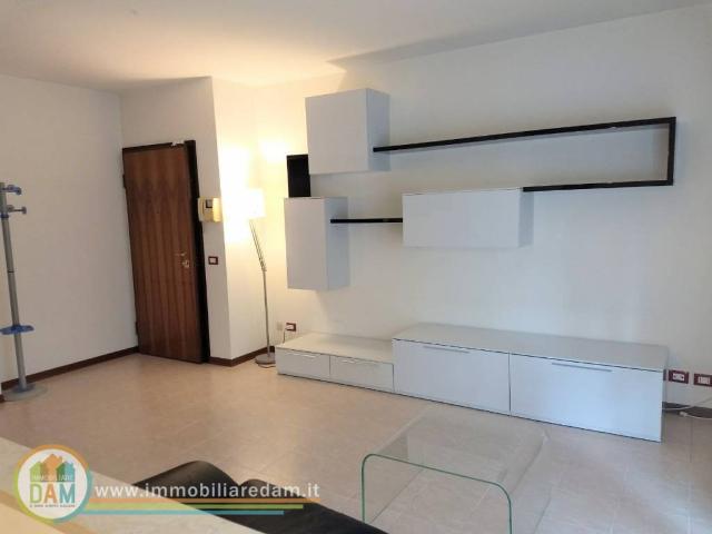Appartamento in affitto a Vicenza via Domenico Meschinelli, 3, arredato, box, terrazzo TrovaCasa