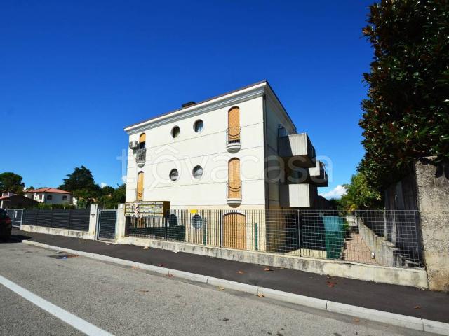 Appartamento in affitto a Vicenza viale Jacopo Dal Verme, 218, arredato, posto auto, terrazzo TrovaCasa