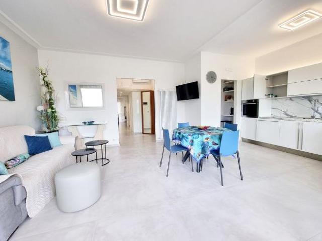 Appartamento in affitto a Viareggio 100 mq Rif: 1299688