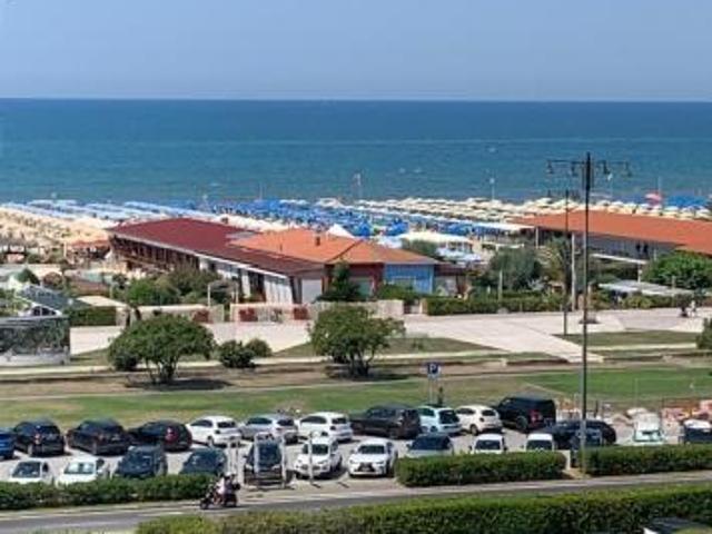 Appartamento in affitto a Viareggio 120 mq Rif: 1413865