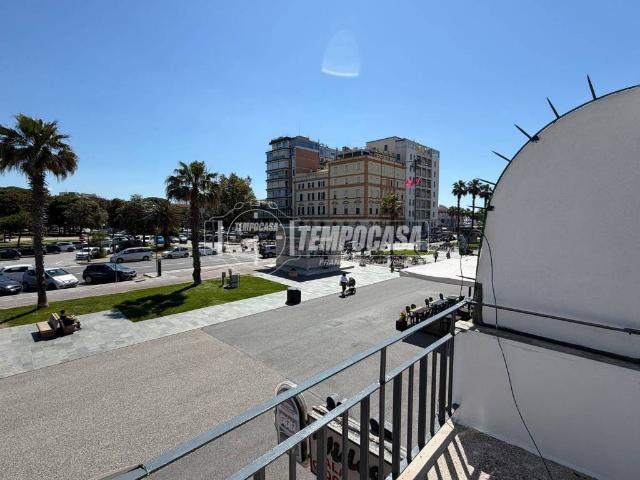 Appartamento in affitto a Viareggio LU