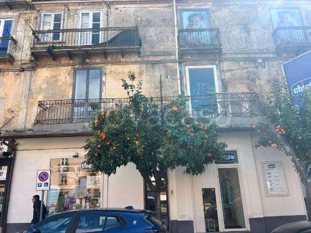 Appartamento in affitto a Vibo Valentia corso Umberto I, 98, non arredato/vuoto, buono stato, centrale TrovaCasa