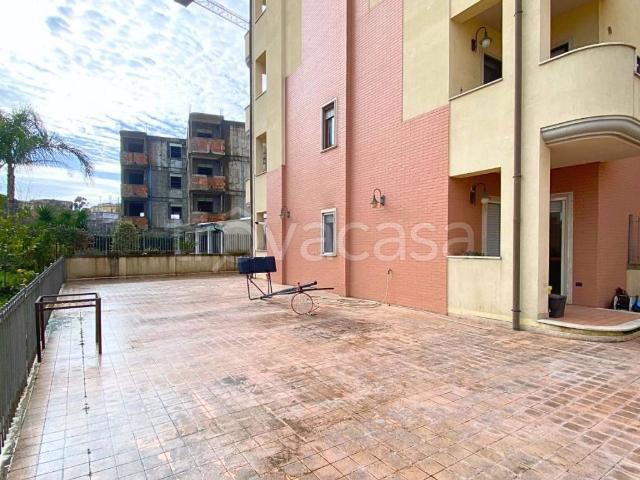 Appartamento in affitto a Vibo Valentia via Camillo Benso di Cavour, arredato, terrazzo, riscaldamento autonomo TrovaCasa
