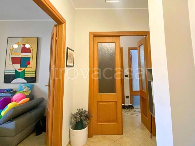 Appartamento in affitto a Vibo Valentia viale Affaccio, non arredato/vuoto, posto auto, ascensore TrovaCasa