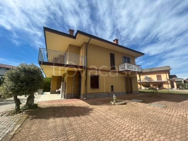 Appartamento in affitto a Vigone via Pietro Mascagni, 3, giardino privato, posto auto, box TrovaCasa