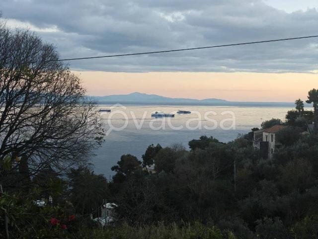 Appartamento in affitto a Vietri sul Mare, arredato, terrazzo, lavatrice TrovaCasa