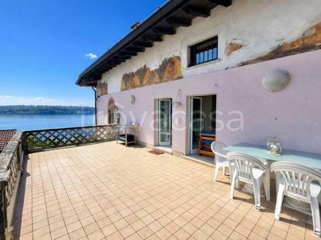Appartamento in affitto a Villa, Salò