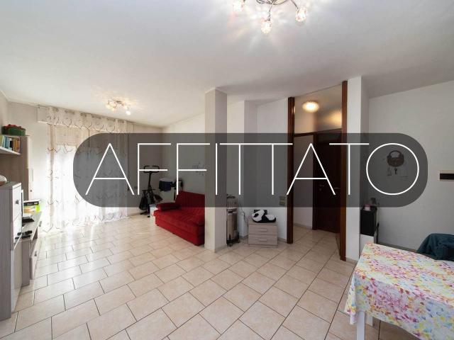 Appartamento in affitto a Villasanta
