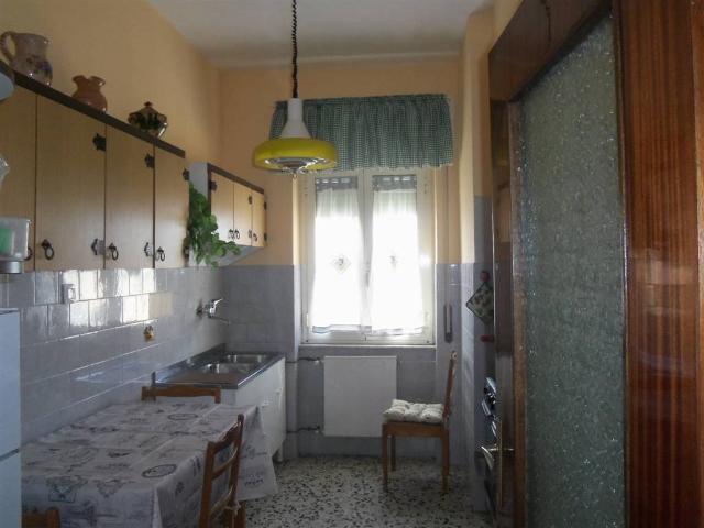 Appartamento in affitto a Viterbo via Marini 6, arredato, ascensore, luminoso TrovaCasa