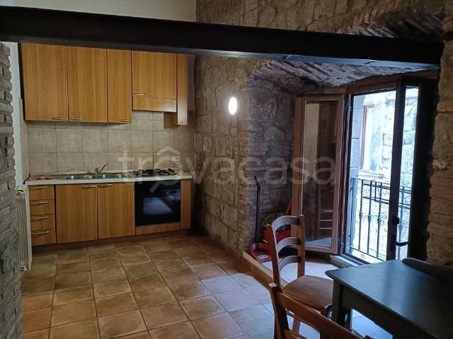 Appartamento in affitto a Viterbo via Ottusa, arredato, ristrutturato, centrale TrovaCasa