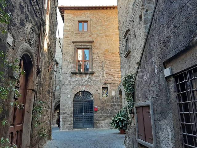 Appartamento in affitto a Viterbo via Ottusa, arredato, ristrutturato, centrale TrovaCasa