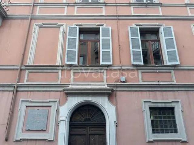 Appartamento in affitto a Viterbo via Cairoli, lavanderia, balcone TrovaCasa