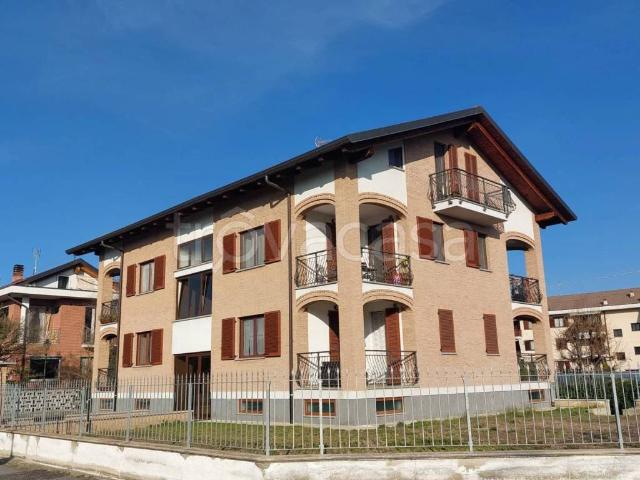 Appartamento in affitto a Volpiano via b. Smetana, 11, non arredato/vuoto, box, cantina TrovaCasa