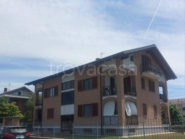 Appartamento in affitto a Volpiano via Smetana, 11, box, cantina, terrazzo coperto TrovaCasa