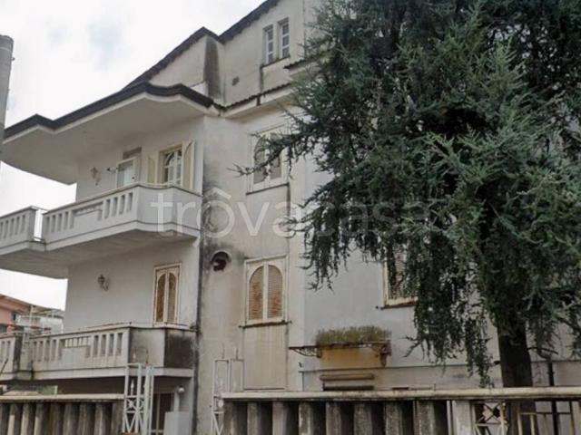 Appartamento in affitto ad Acerra via Antonia m. Verna, 42, centrale TrovaCasa