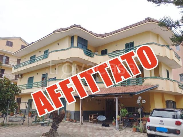Appartamento in affitto ad Acerra via Spiniello, 87, non arredato/vuoto, posto auto, contesto signorile TrovaCasa