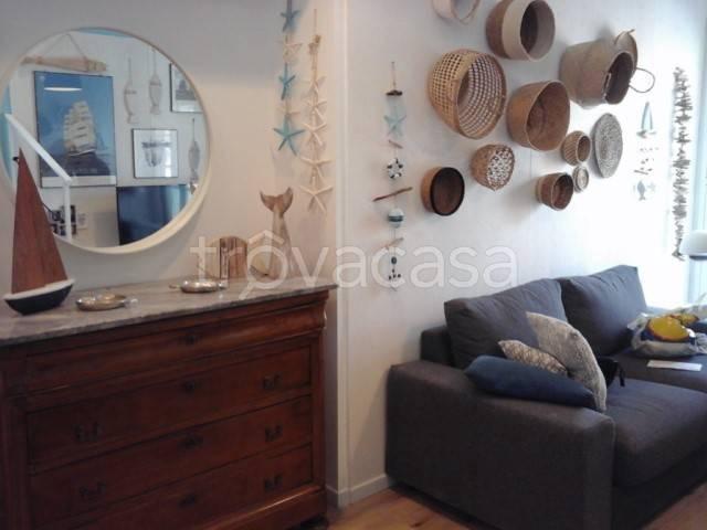 Appartamento in affitto ad Aci Castello, arredato, terrazzo, a reddito TrovaCasa