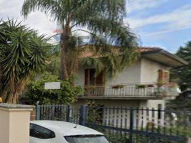Appartamento in affitto ad Aci Sant'Antonio via Luigi Capuana, 4, ascensore, buono stato, luminoso TrovaCasa