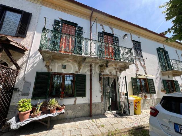 Appartamento in affitto ad Acqui Terme piazza San Guido, 49, arredato, giardino, posto auto TrovaCasa