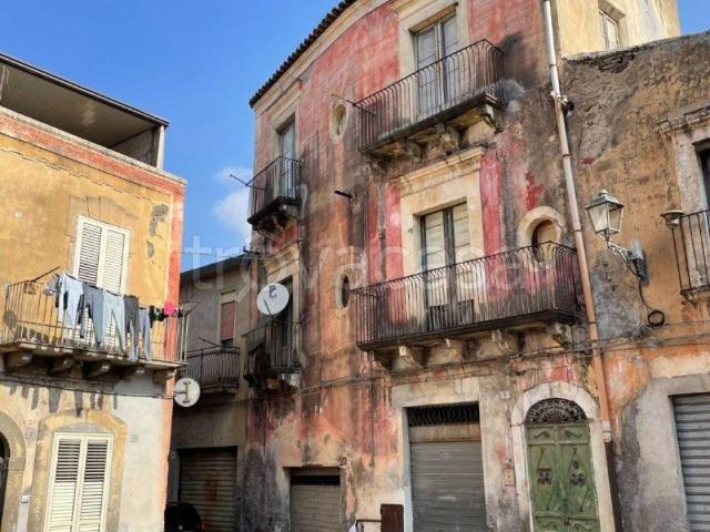 Appartamento in affitto ad Adrano, arredato, centrale, luminoso TrovaCasa