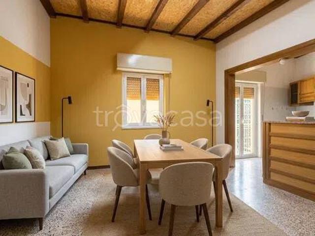 Appartamento in affitto ad Adrano via De Carlo, arredato, terrazzo TrovaCasa
