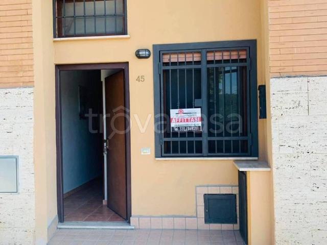 Appartamento in affitto ad Alatri via Circonvallazione Portadini, 45, arredato, centrale, ingresso indipendente TrovaCasa
