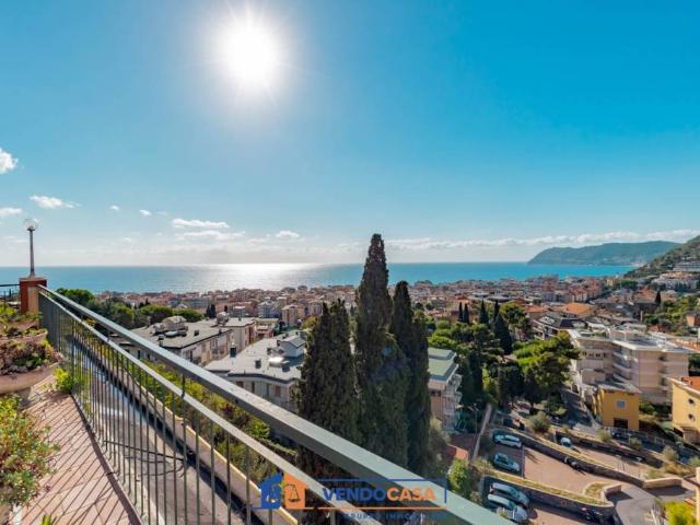 Appartamento in affitto ad Alassio via Adelasia, 93