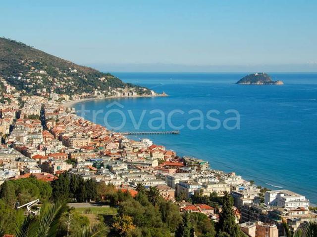 Appartamento in affitto ad Alassio