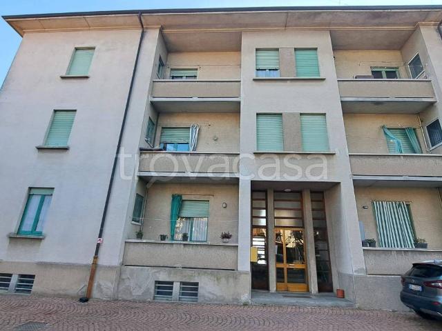 Appartamento in affitto ad Albizzate via Campo dei Fiori, 7, arredato, riscaldamento autonomo, cantina TrovaCasa