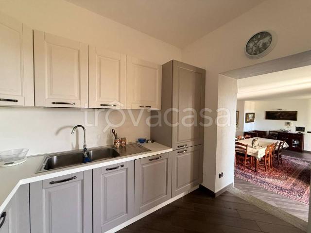 Appartamento in affitto ad Alessandria via Valle Quarta, non arredato/vuoto, box, terrazzo TrovaCasa