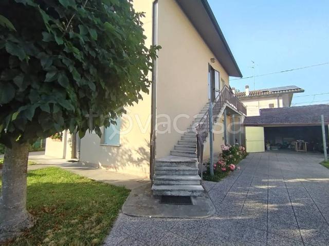 Appartamento in affitto ad Alfonsine via 25 Aprile, arredato, giardino privato, posto auto TrovaCasa