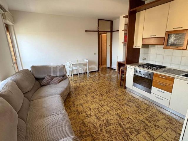 Appartamento in affitto ad Altavilla Vicentina via Dante Alighieri, 6, arredato, box, terrazzo TrovaCasa