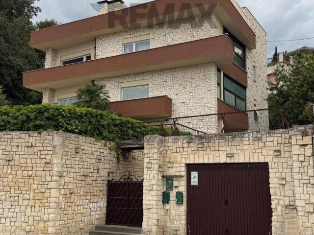 Appartamento in affitto ad Ancona, terrazzo, riscaldamento autonomo, luminoso TrovaCasa