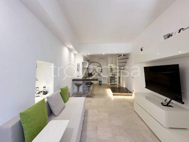 Appartamento in affitto ad Andria via Stefano Iannuzzi, arredato, balcone, angolo cottura TrovaCasa