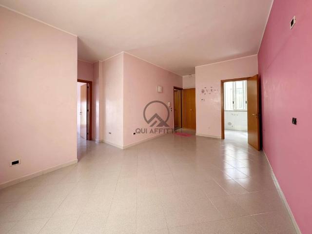 Appartamento in affitto ad Andria viale Pietro Nenni, non arredato/vuoto, buono stato, balcone TrovaCasa