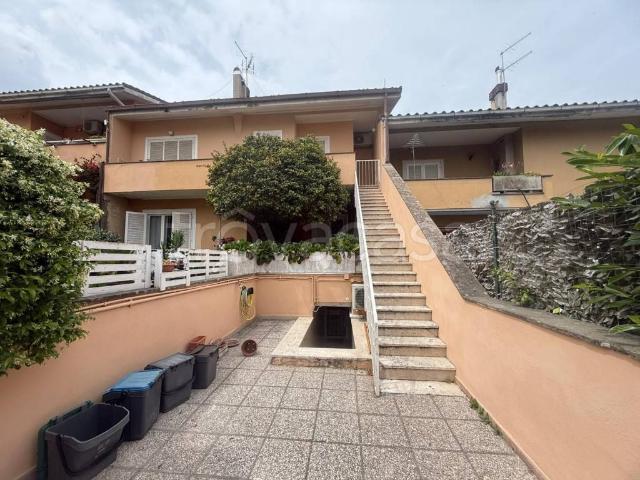 Appartamento in affitto ad Anguillara Sabazia via Victor Fleming, arredato, terrazzo, centrale TrovaCasa